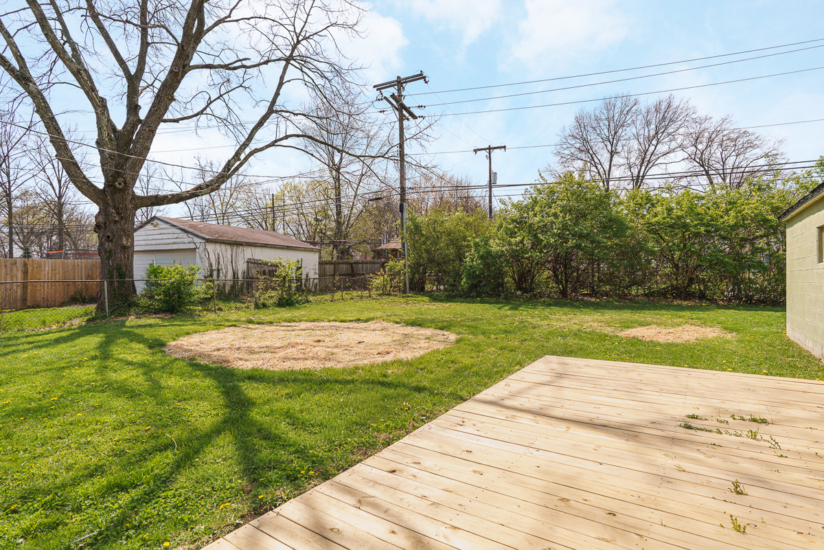 805 Exeter Rd-7