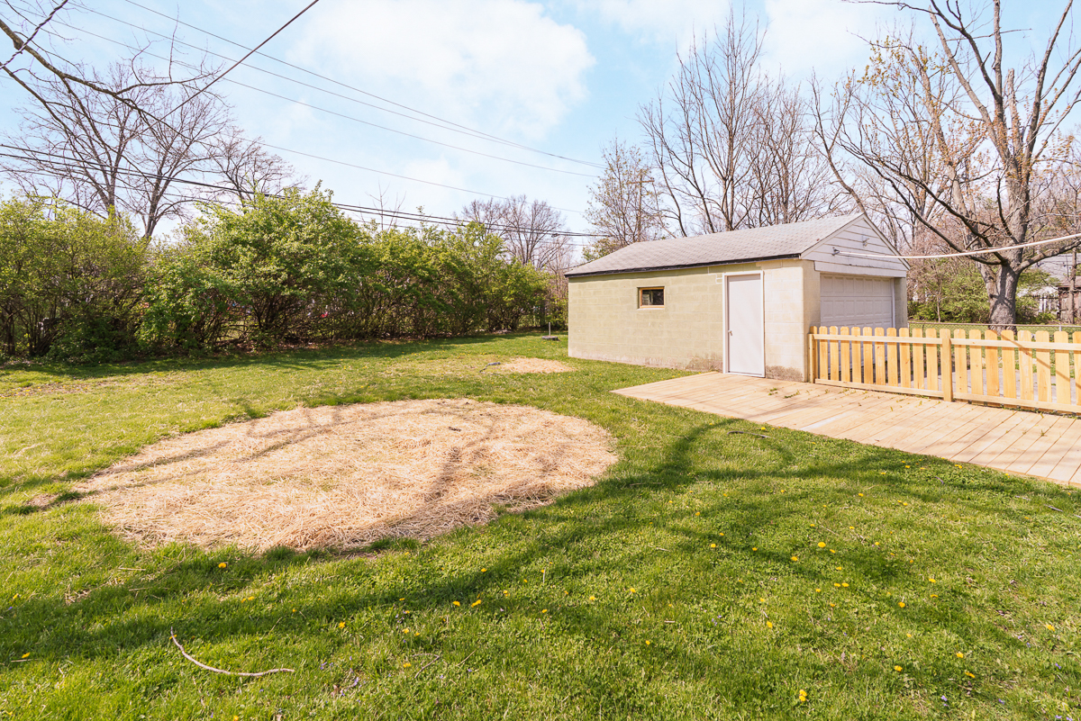 805 Exeter Rd-8