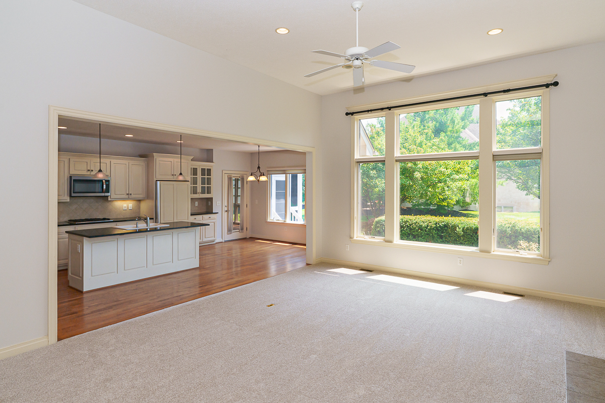 8065 Campbell Ln-12