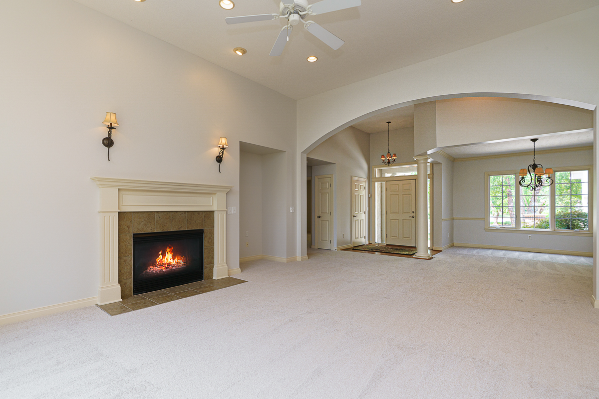 8065 Campbell Ln-17