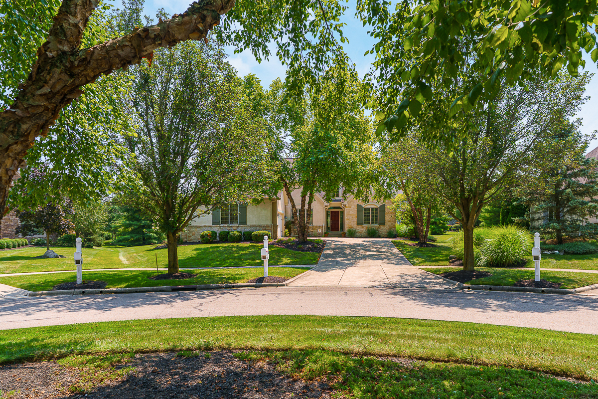 8065 Campbell Ln-2