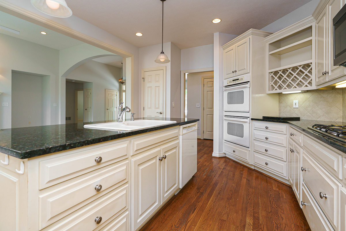 8065 Campbell Ln-23