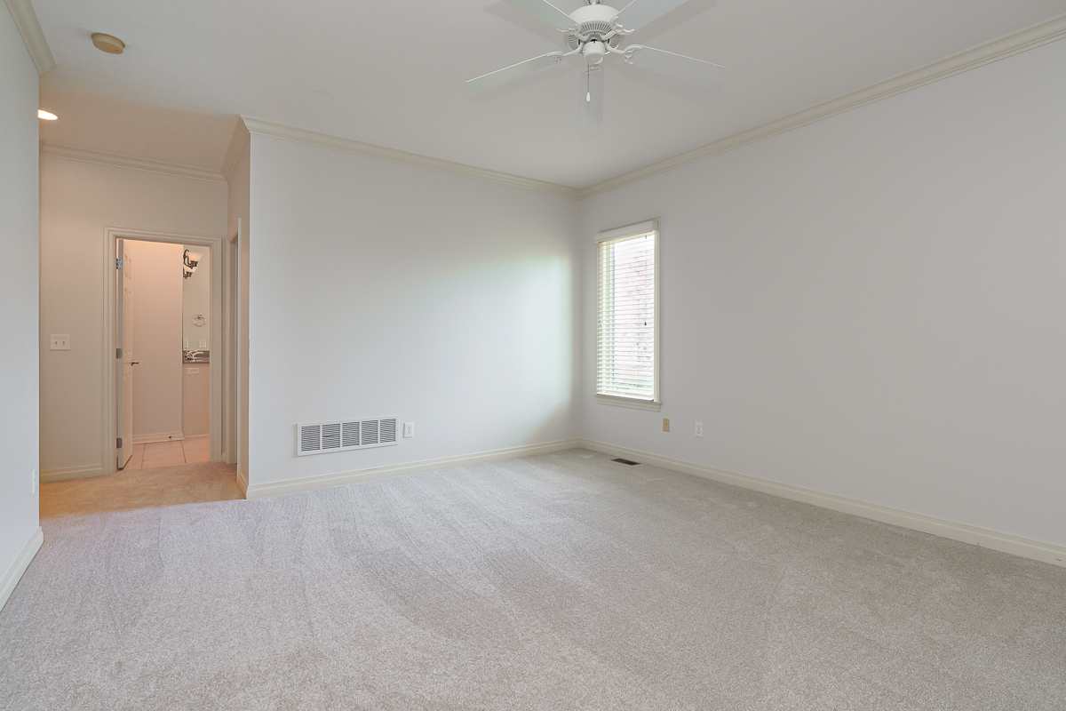 8065 Campbell Ln-27