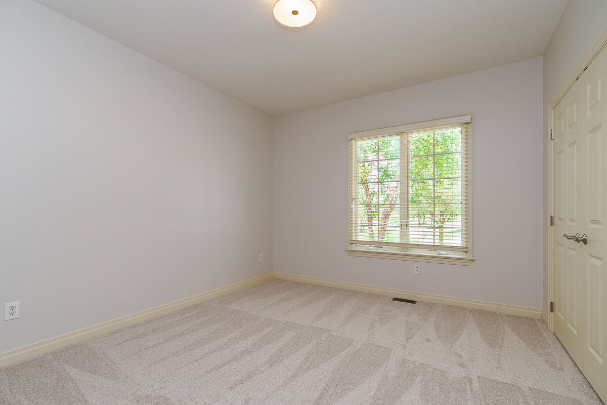 8065 Campbell Ln-33