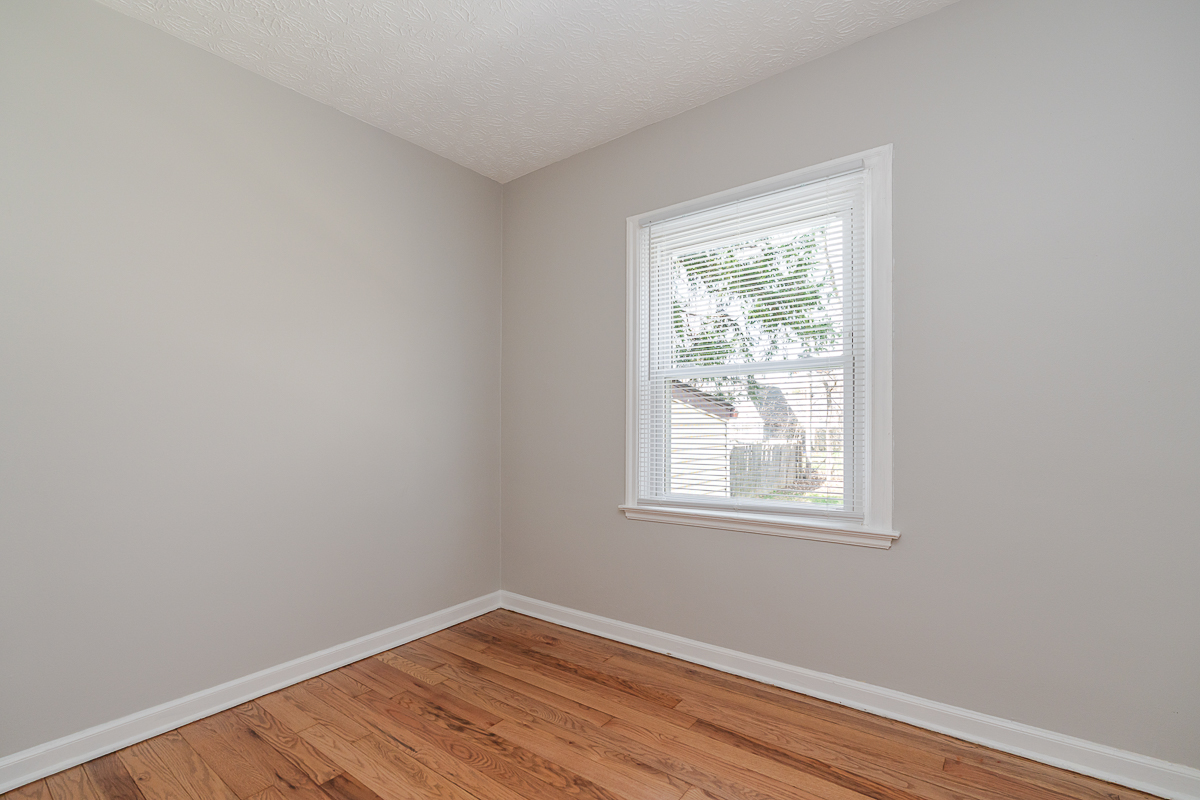 816 E. Melrose Ave -20