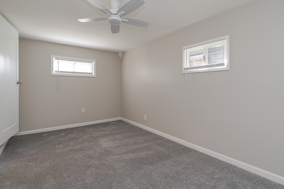 816 E. Melrose Ave -23