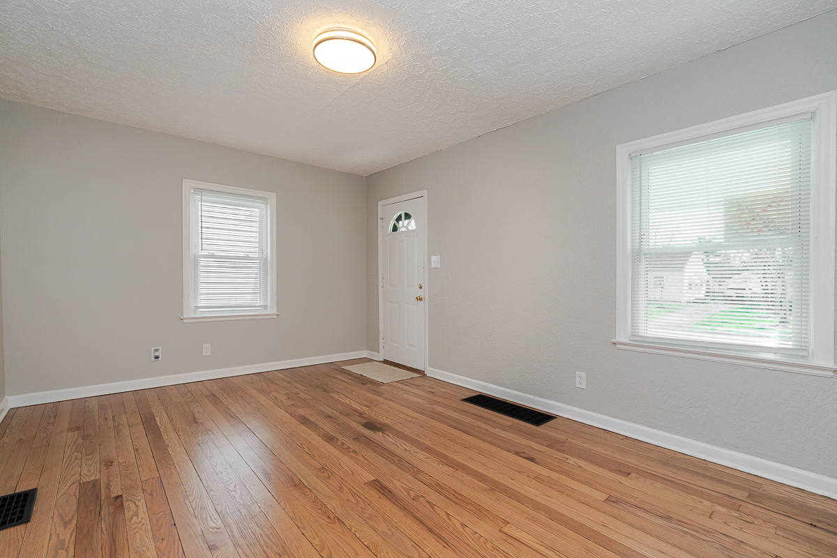 816 E. Melrose Ave -9