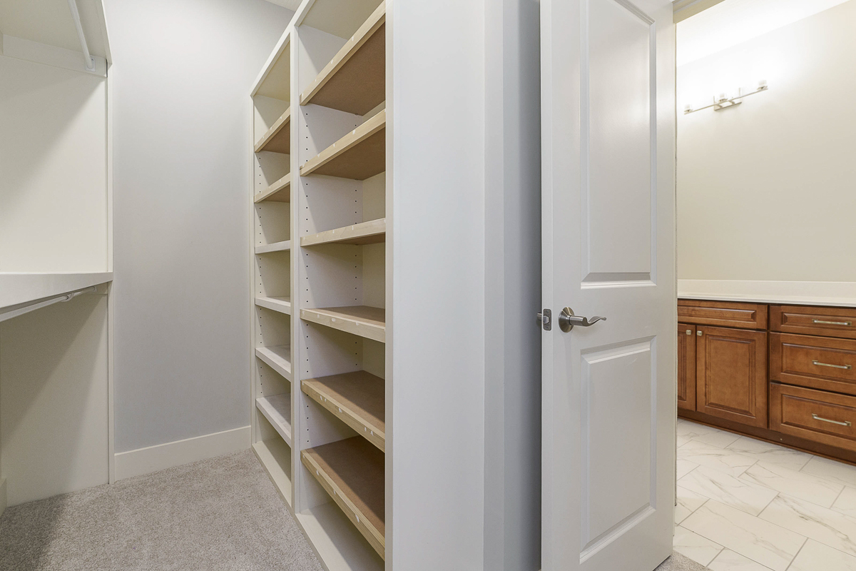 8294 Morgan St-25