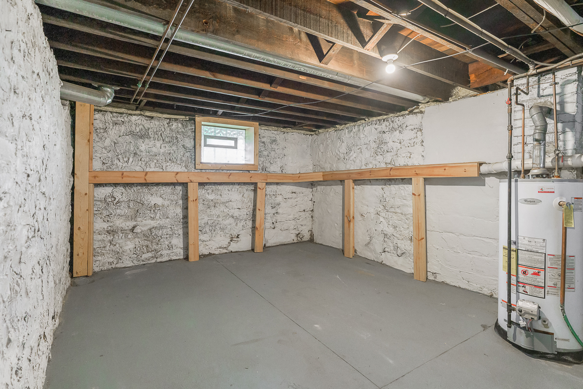 866 s Lazelle St-10