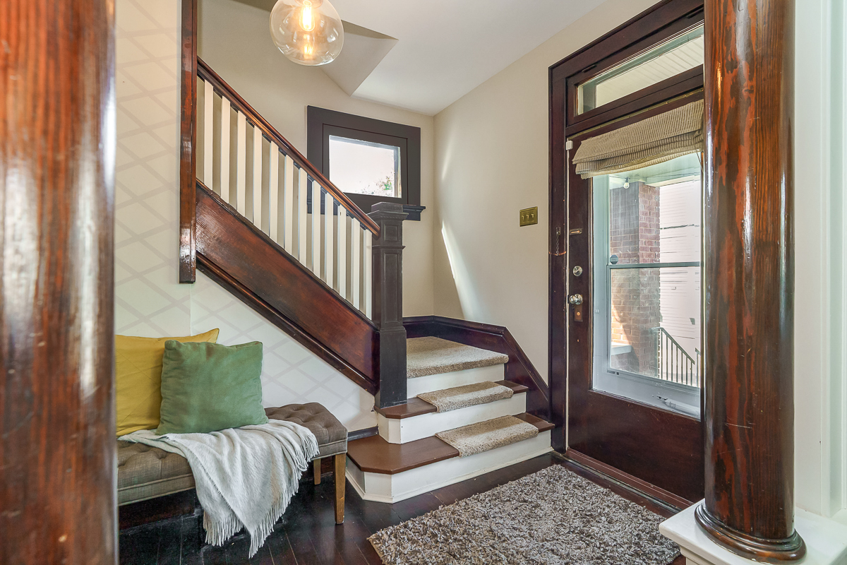 866 s Lazelle St-19
