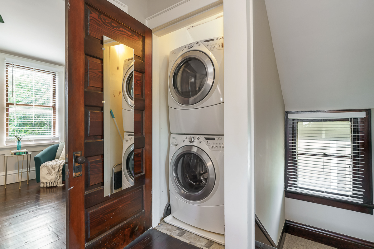 866 s Lazelle St-35