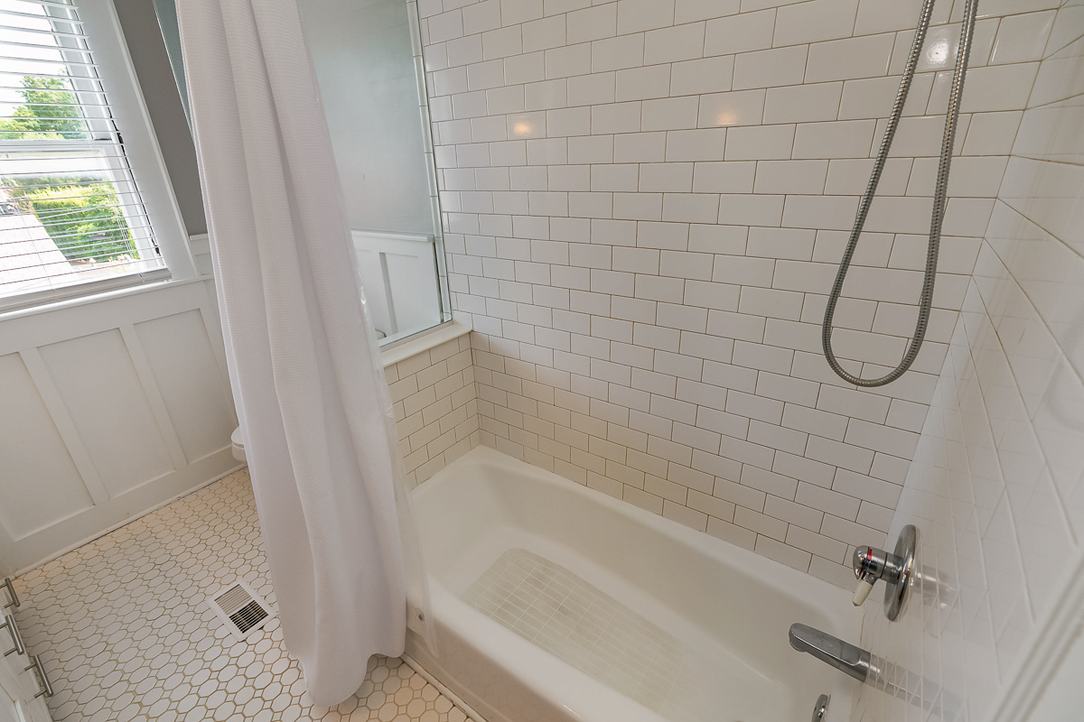 866 s Lazelle St-37