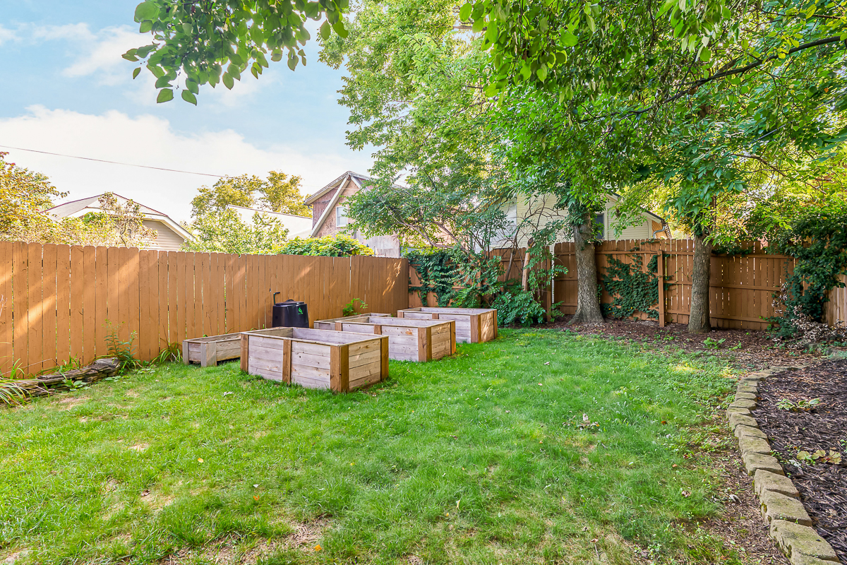 866 s Lazelle St-8
