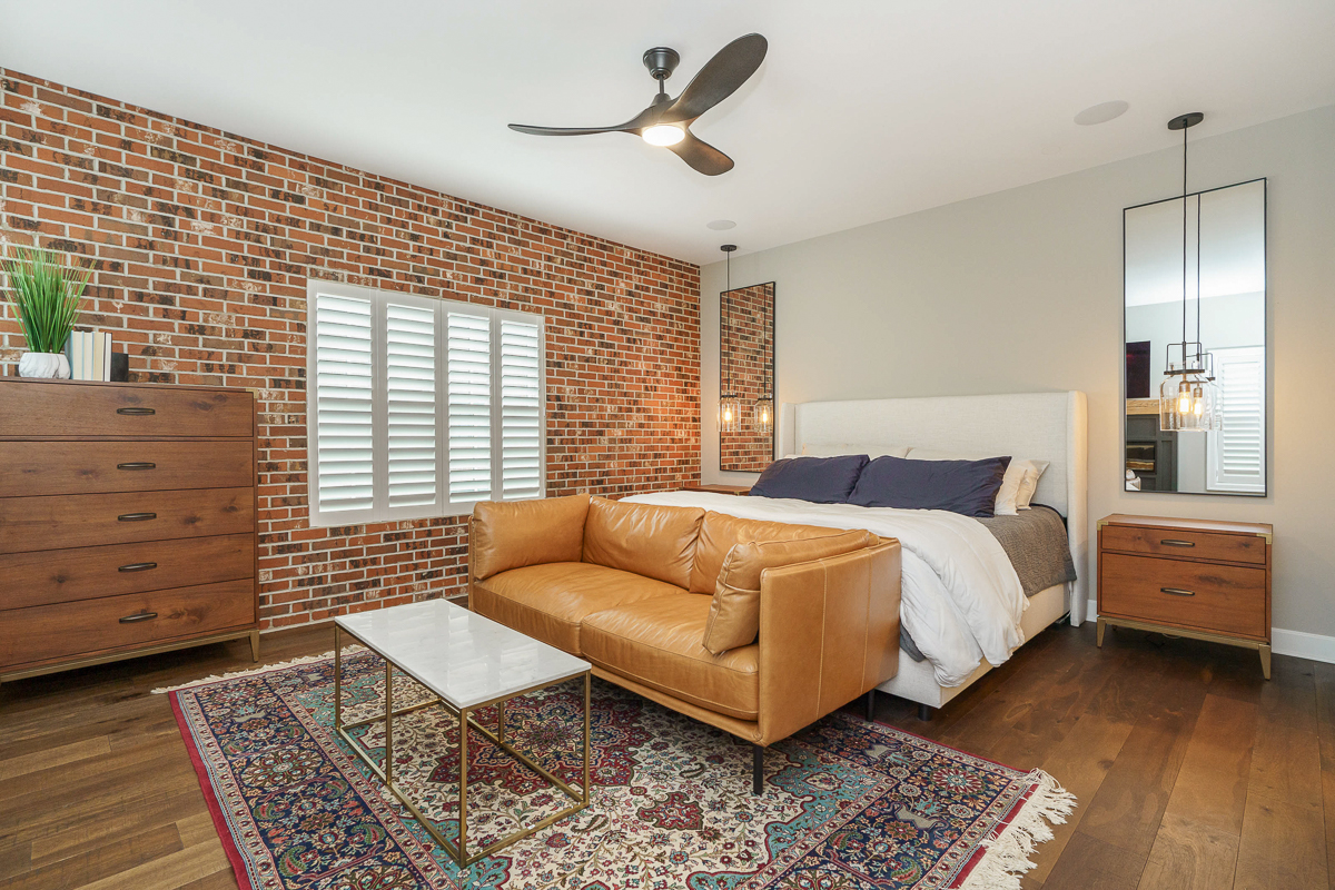 890 s Front St2-43