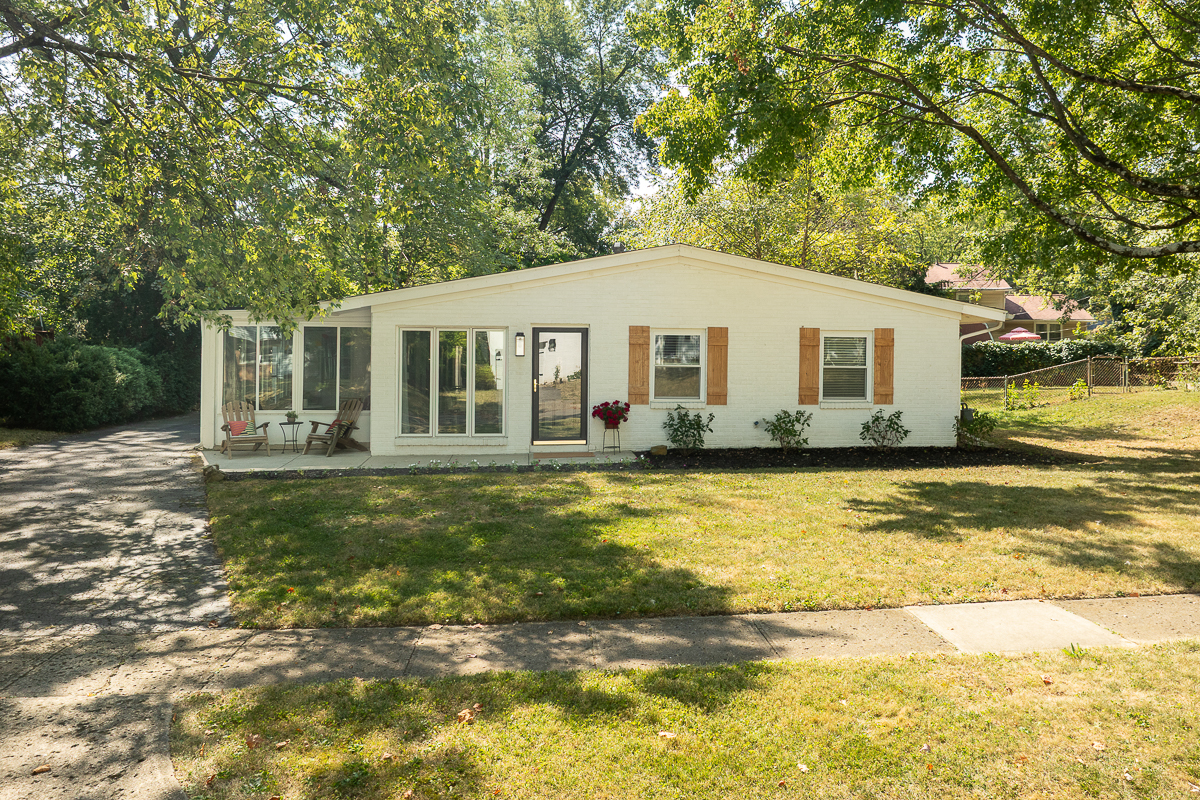 895 Caniff Rd-4
