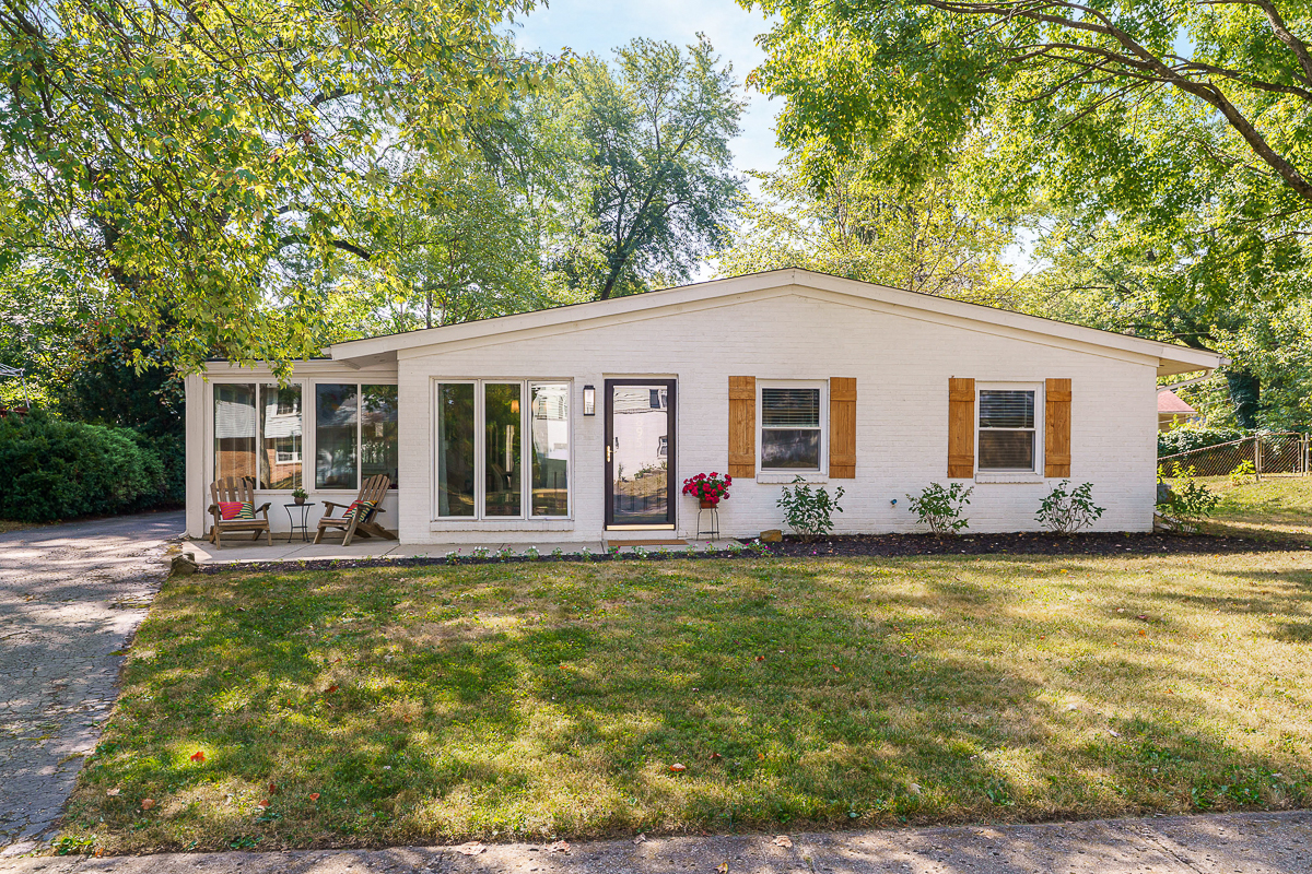 895 Caniff Rd-6