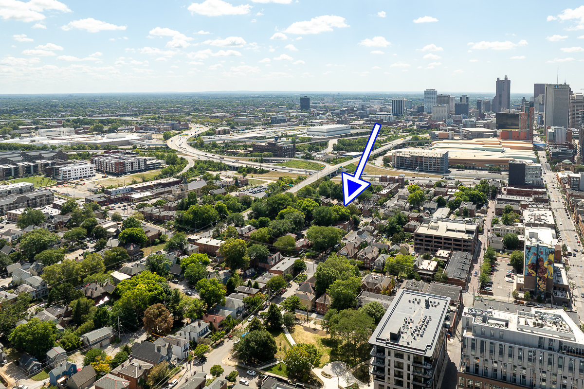 89 E lincoln St-7