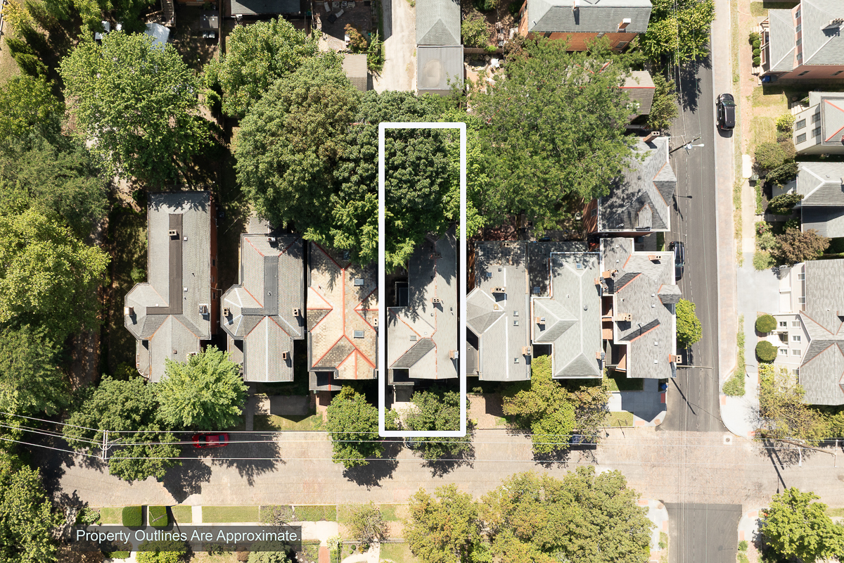 89 E lincoln St-9