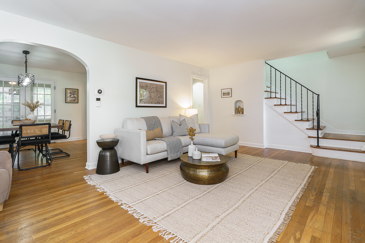 910 Montrose Ave-23