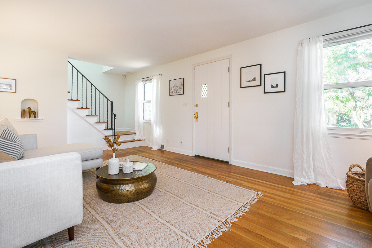 910 Montrose Ave-24