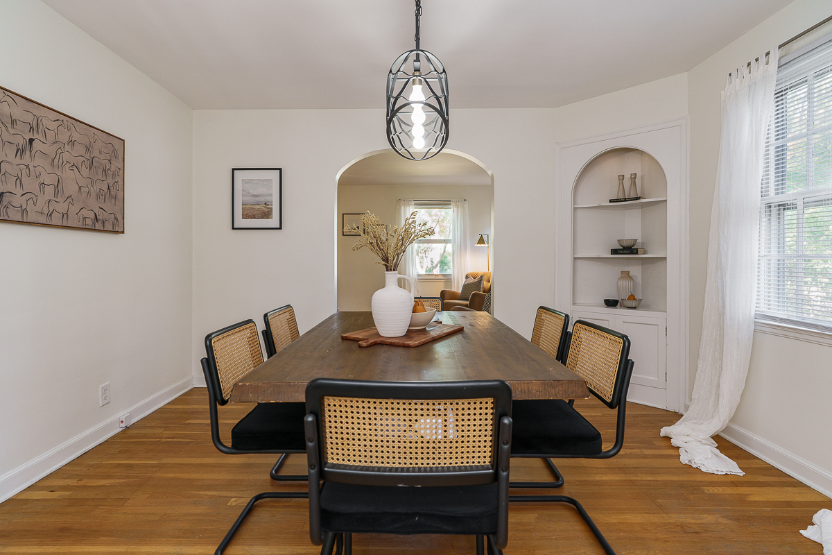 910 Montrose Ave-35