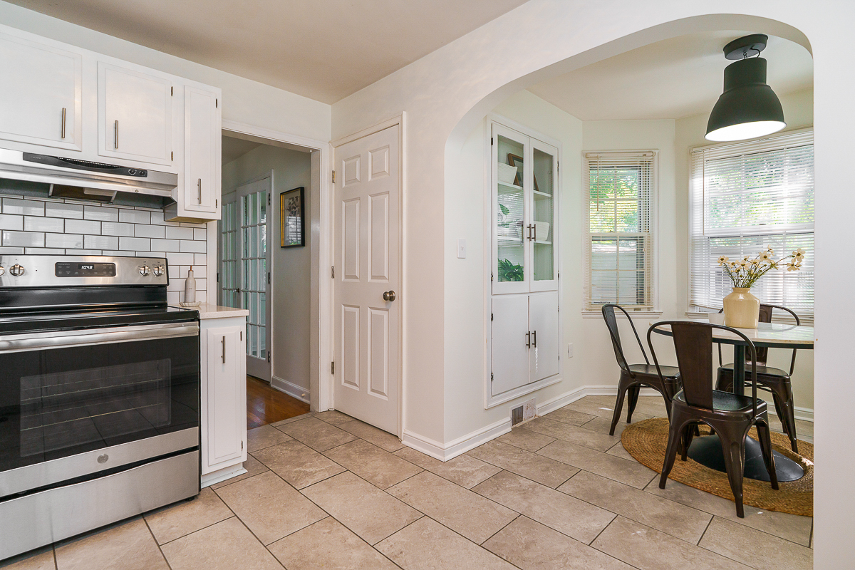 910 Montrose Ave-38