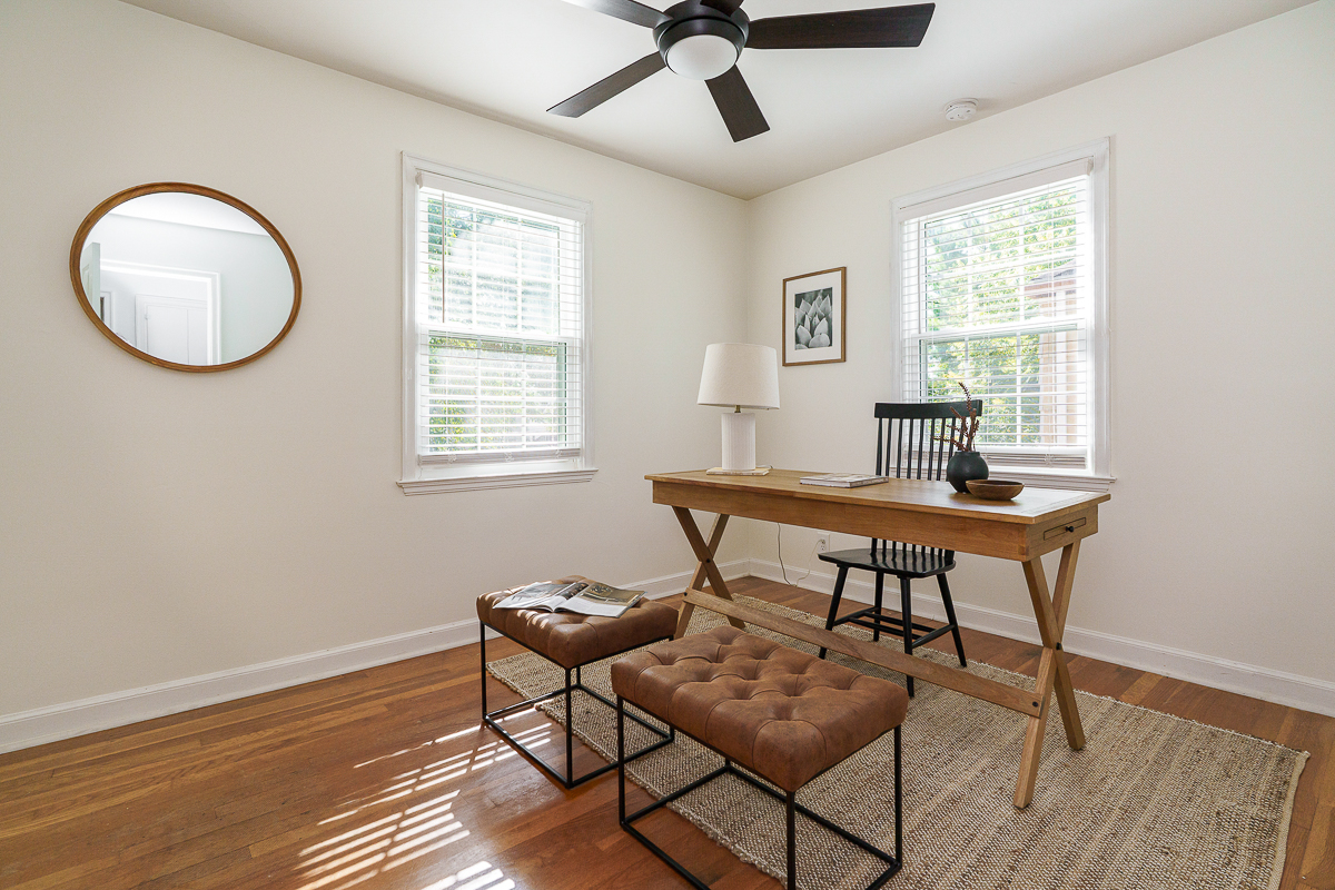 910 Montrose Ave-47