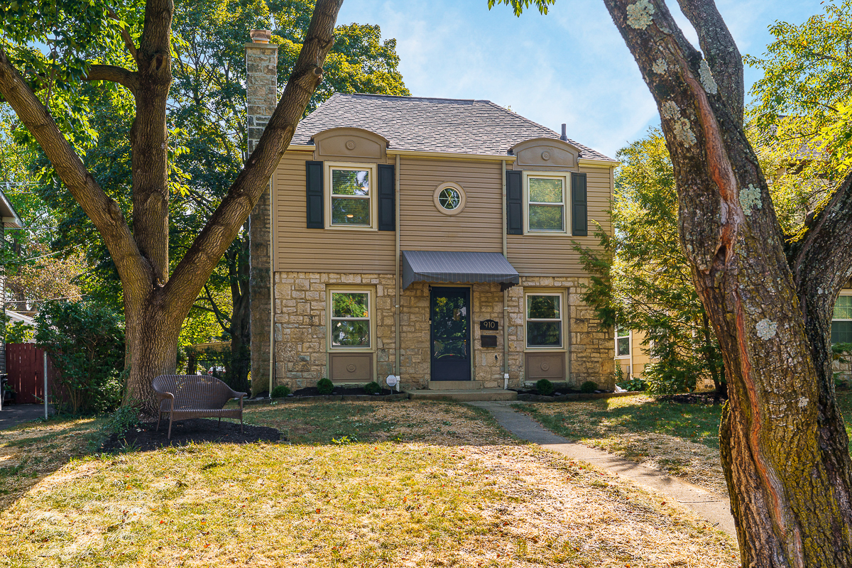 910 Montrose Ave-5
