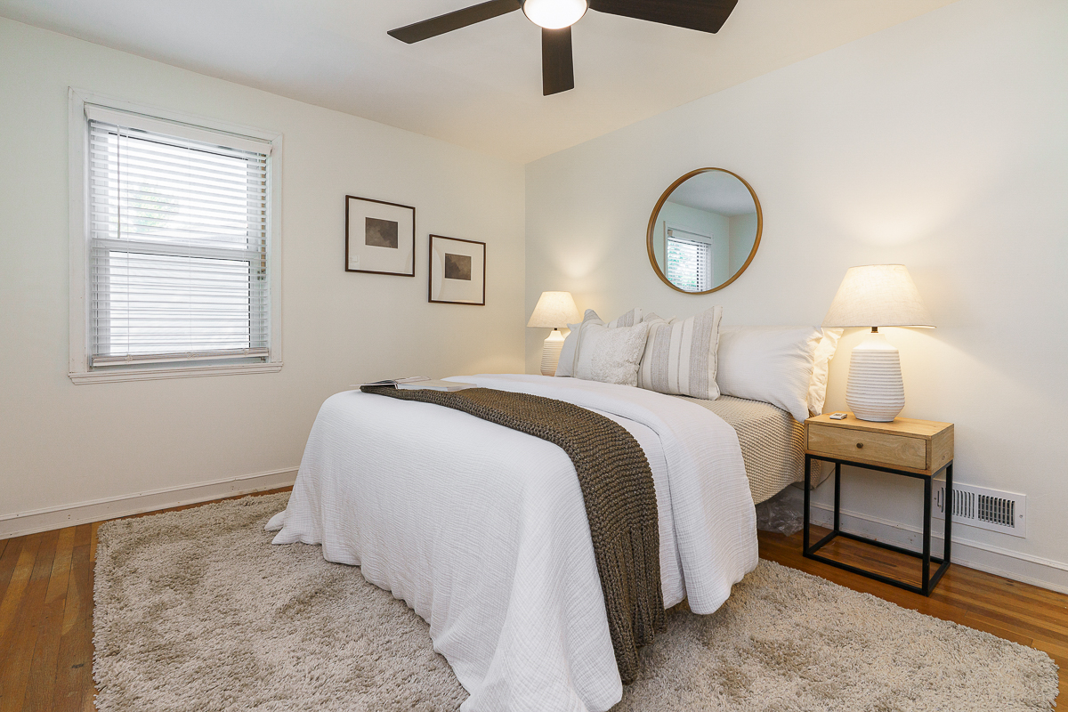 910 Montrose Ave-52