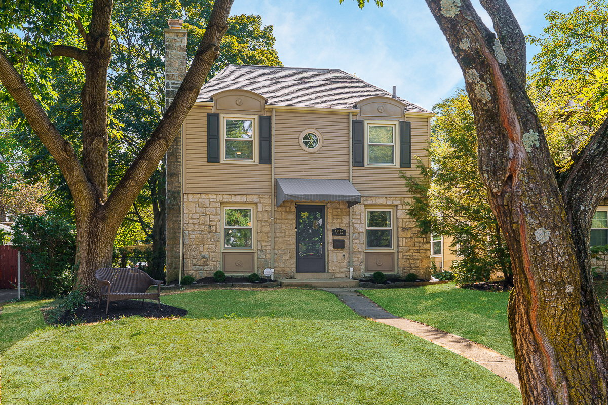 910 Montrose Ave-6
