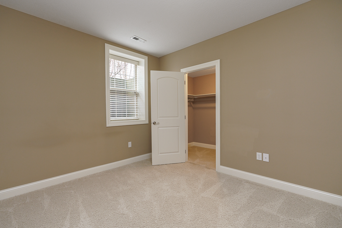 9307 Brolio Villa Dr-20