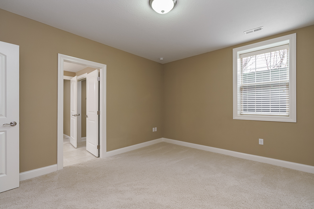 9307 Brolio Villa Dr-21