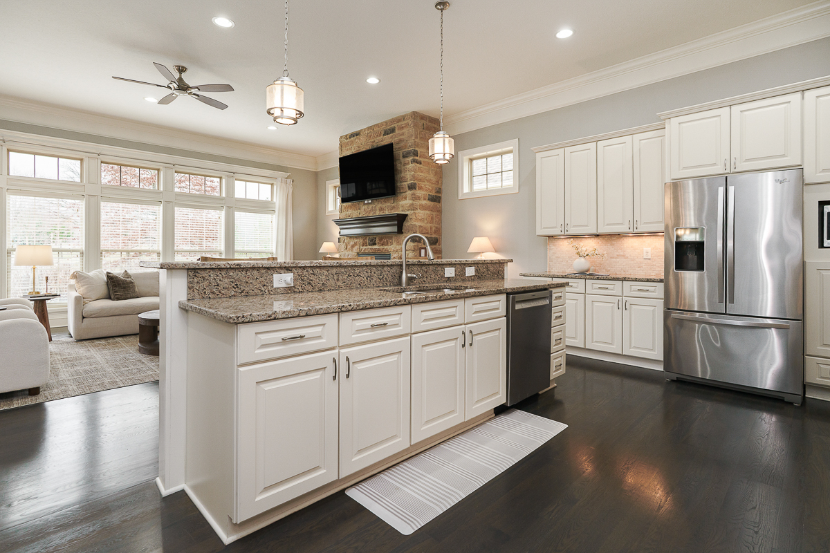 9307 Brolio Villa Dr-29