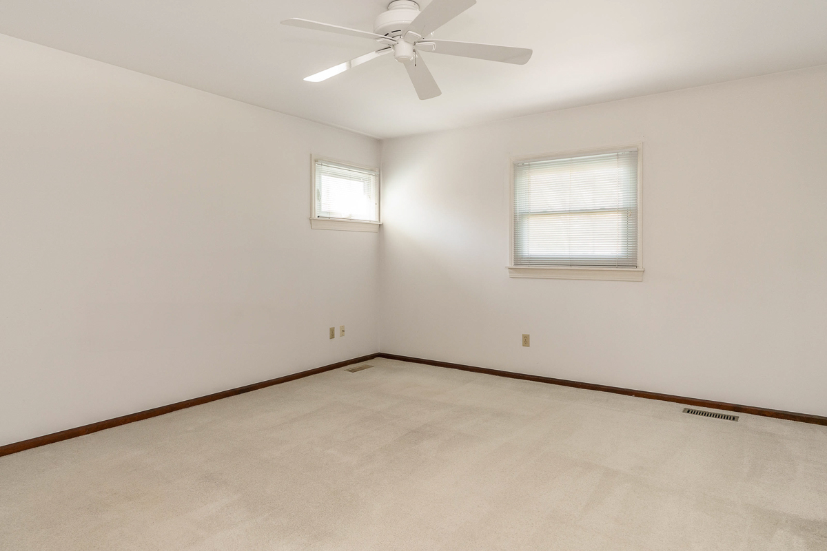 988 Danvers Ave-38