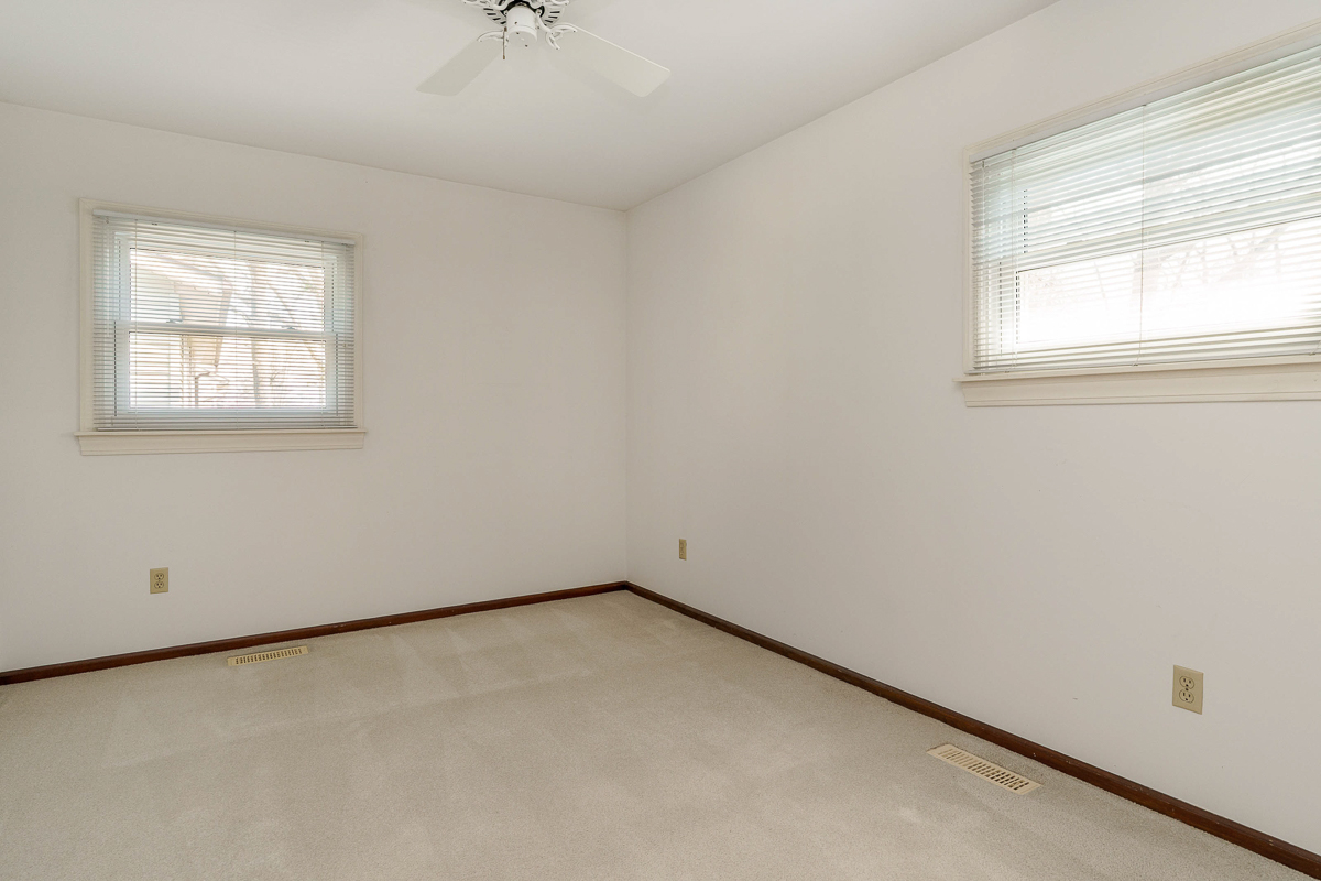 988 Danvers Ave-45