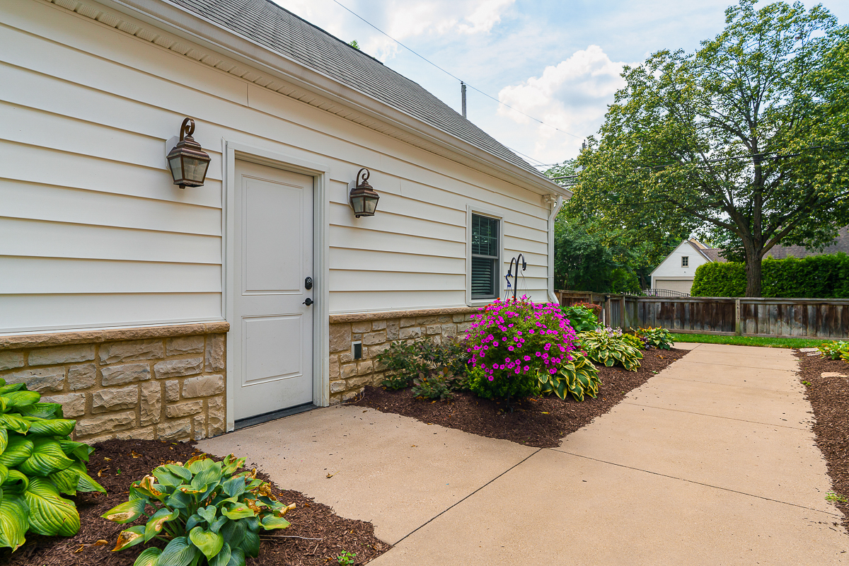 2549 Brentwood Rd EXT-9
