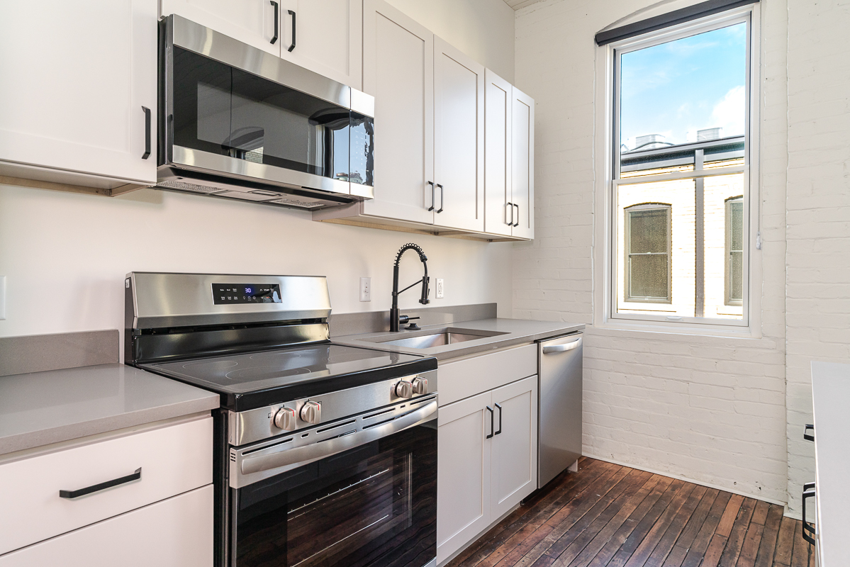 219 N Columbus St-16