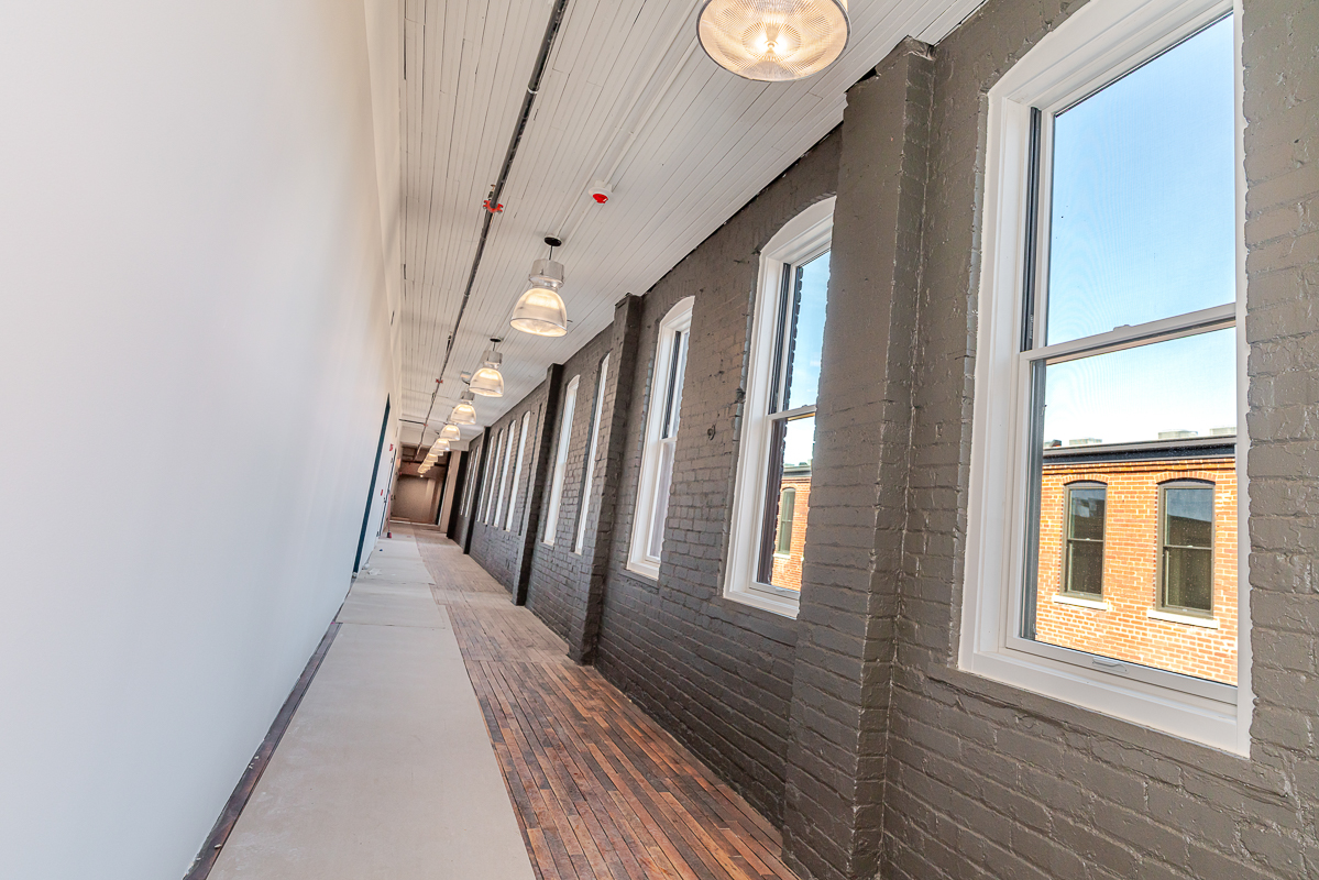 219 N Columbus St-32