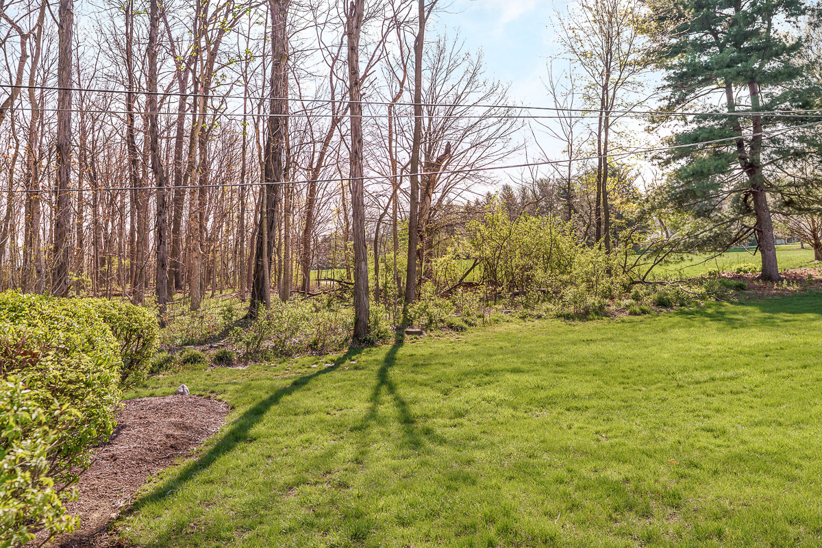 988 Danvers Ave-11