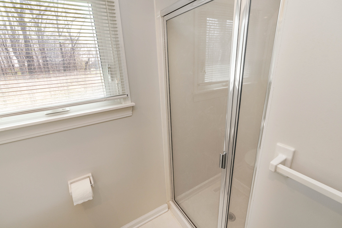 988 Danvers Ave-35