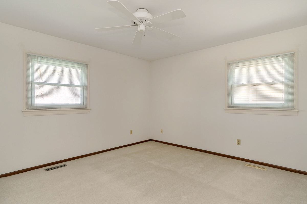 988 Danvers Ave-42