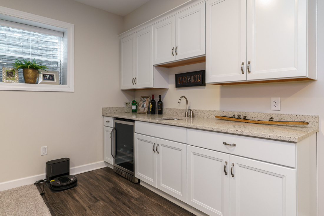 7652 Gateway Blvd --30