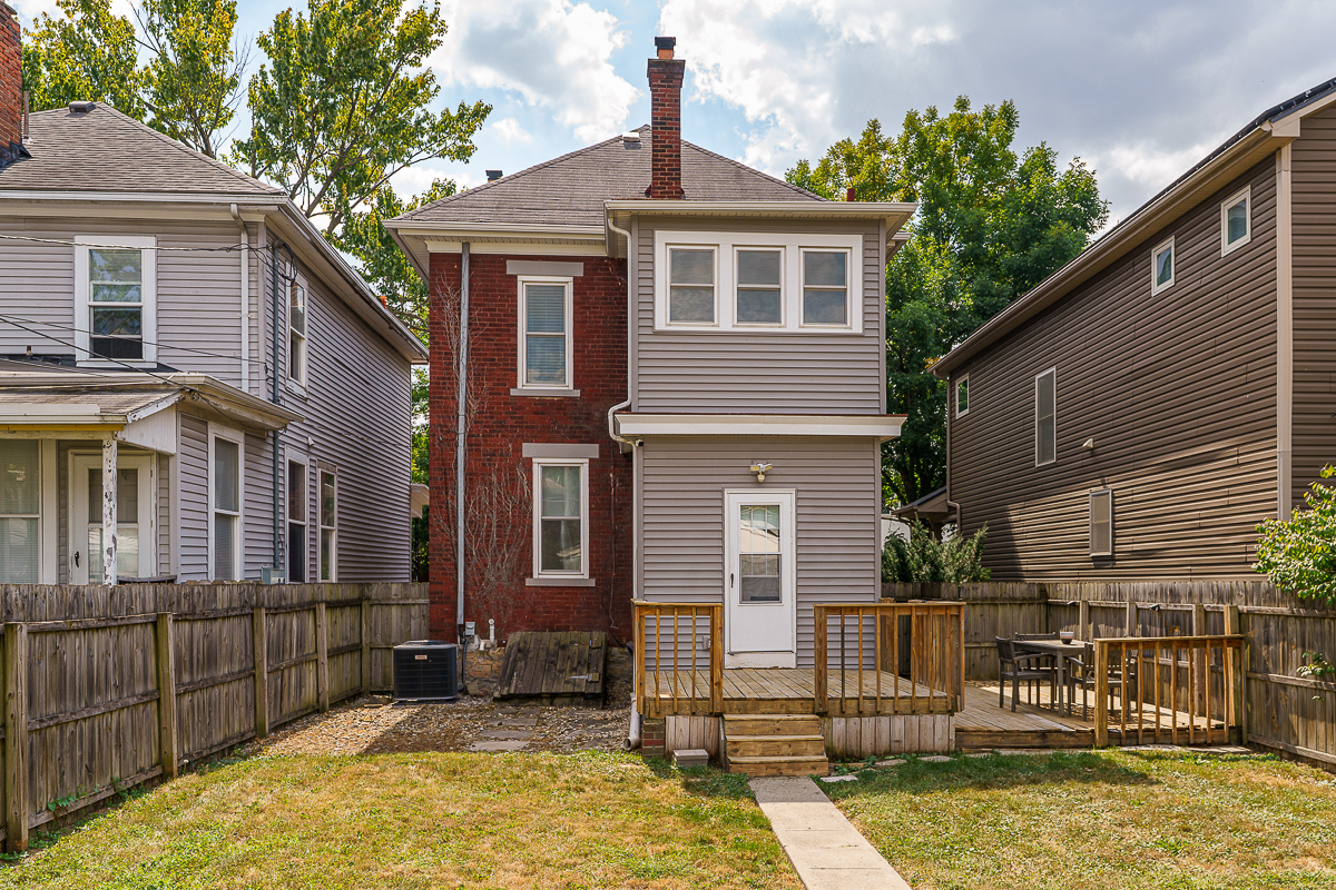 130 e Gates St.--6