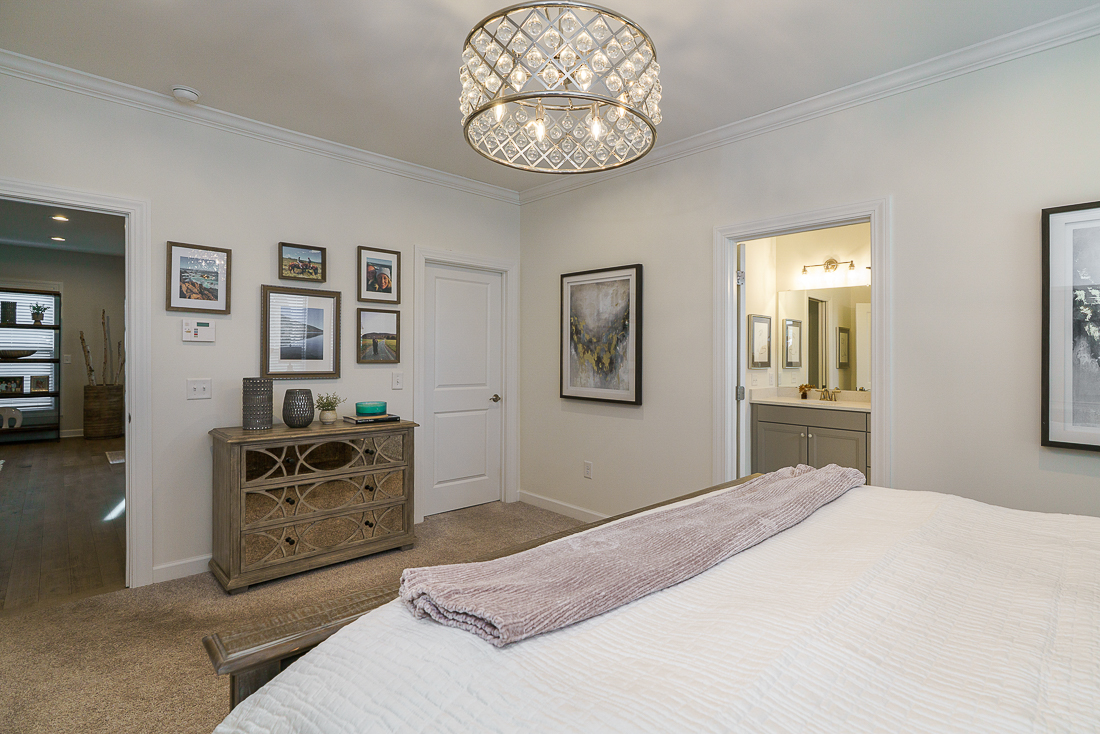 7678 Gateway Blvd-26