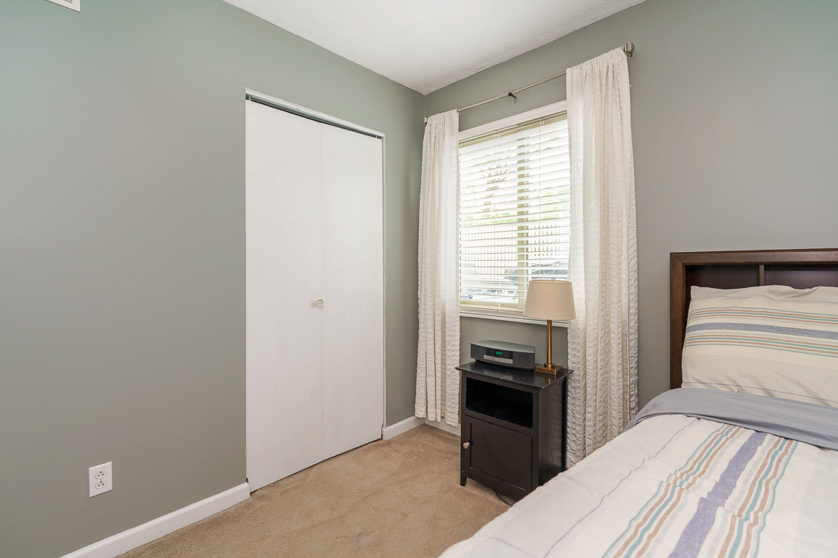 2135 JODILEE CT-36