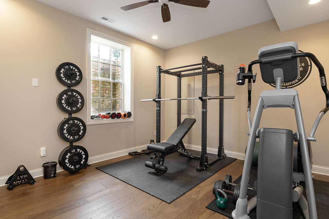 7286 Lambton Green N Interiors-10