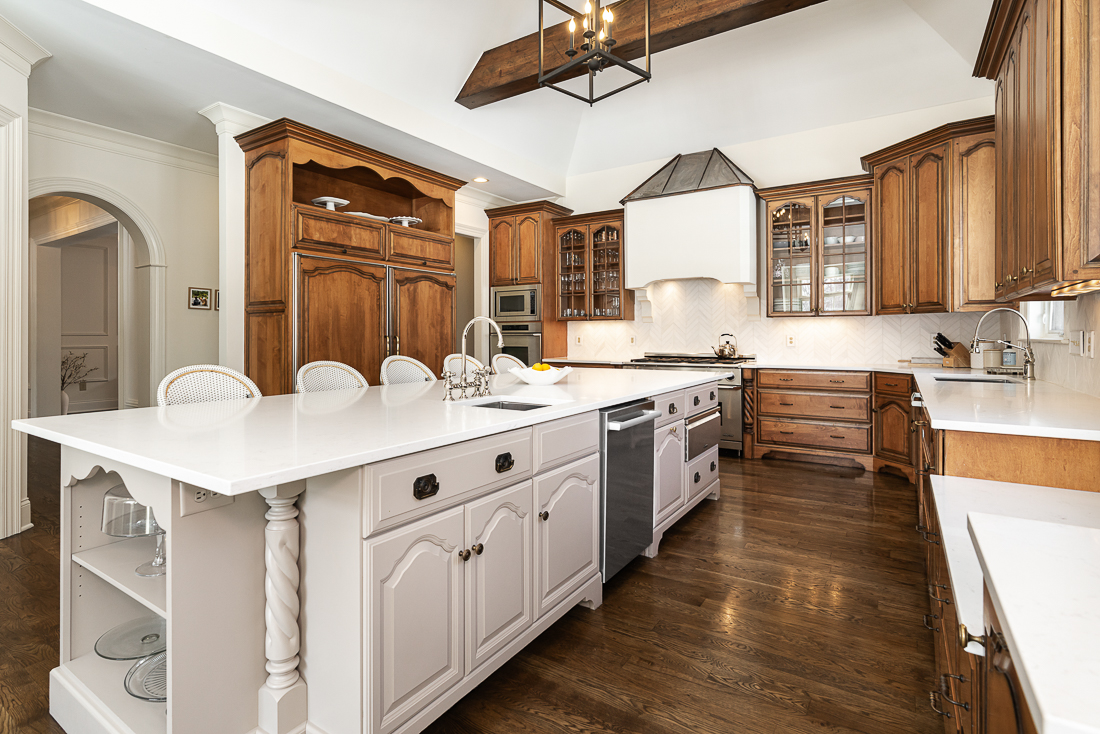 7286 Lambton Green N Interiors-24