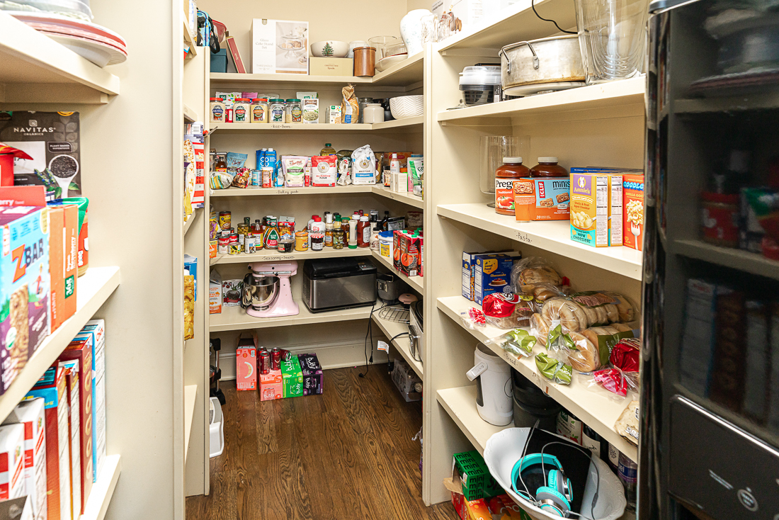 7286 Lambton Green N Interiors-48