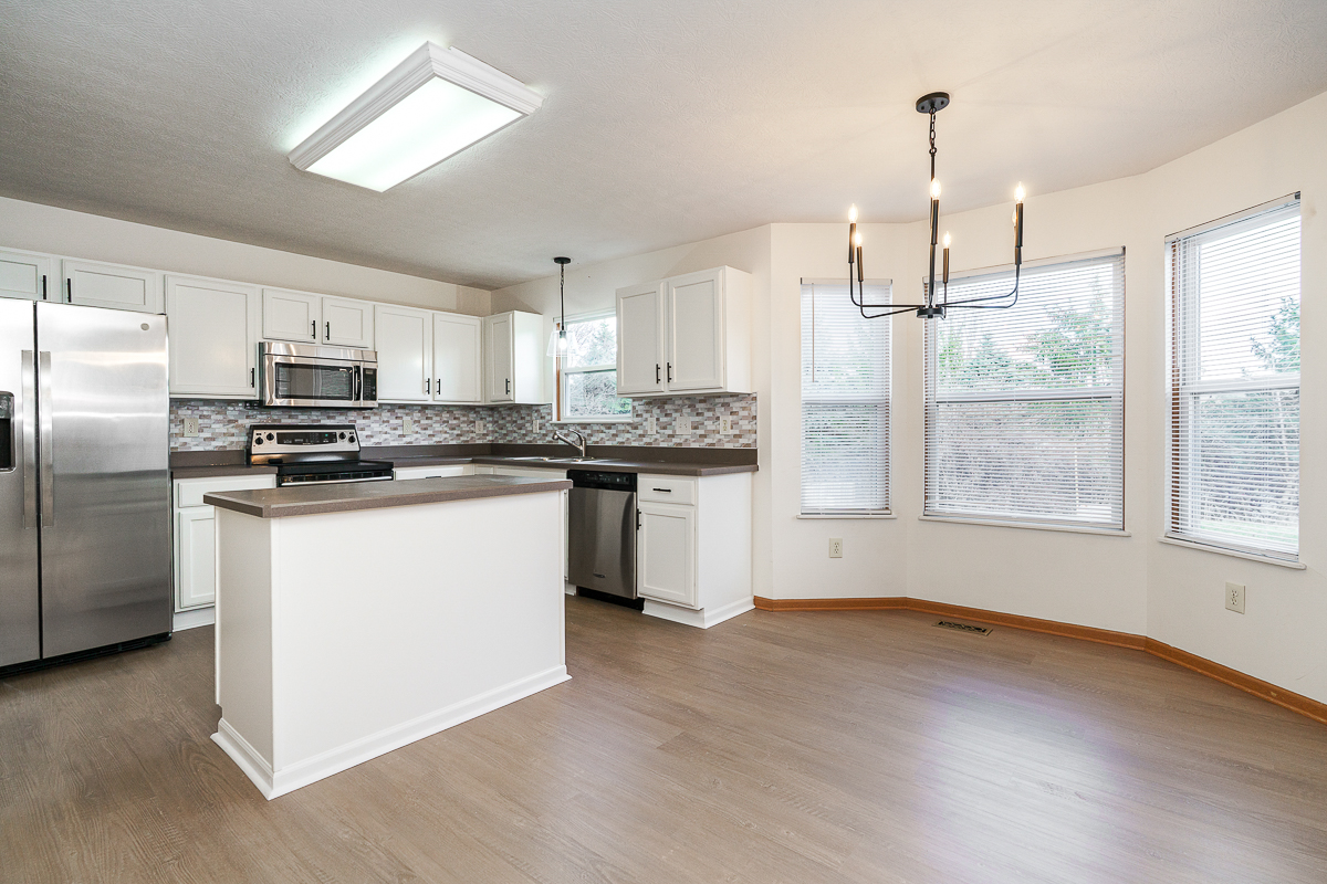 2378 Myrtle valley Kitchen-1