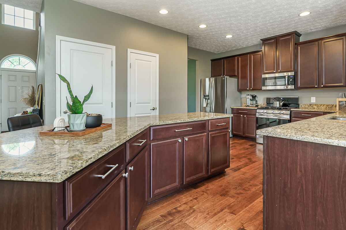 797 Oakley -----28
